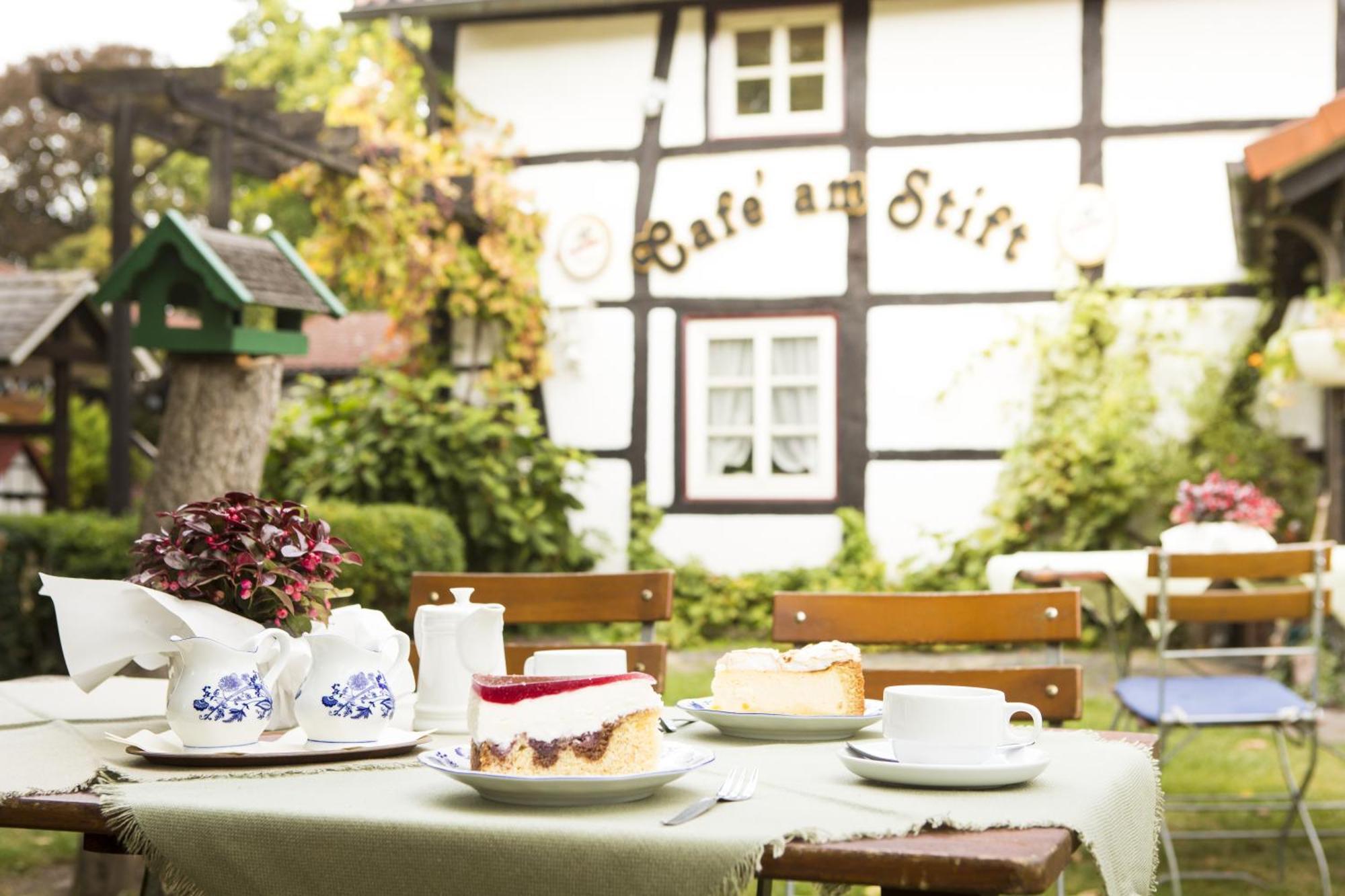 Hotel Café am Stift Hessisch Oldendorf Exterior foto