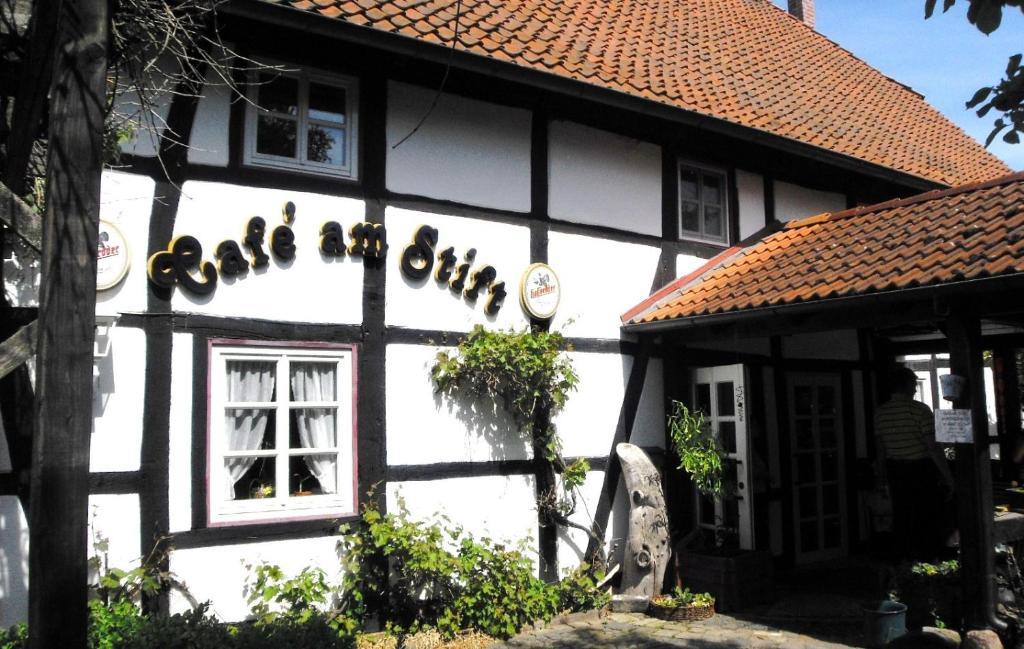 Hotel Café am Stift Hessisch Oldendorf Exterior foto